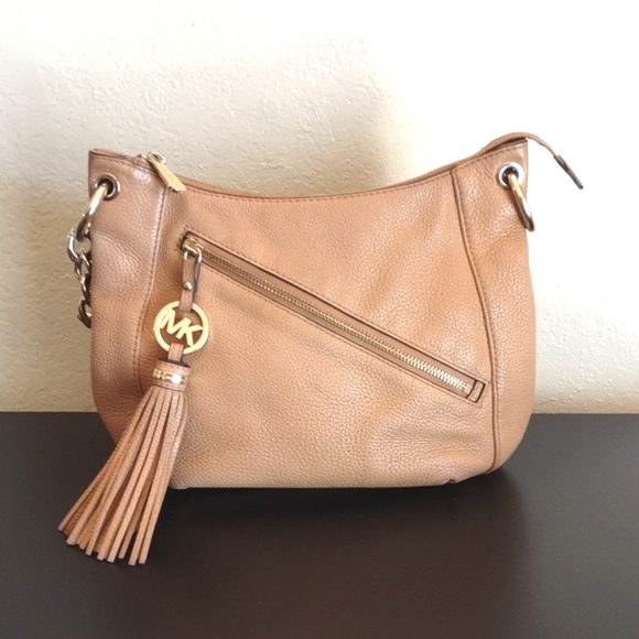 Michael Kors Handbags - Michael Kors Tan shoulder bag